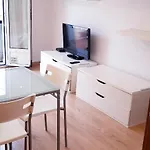 דירה 3 Bedrooms Soho Parking Included