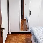 3 Bedrooms Soho Parking Included