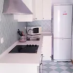 3 Bedrooms Soho Parking Included דירה *