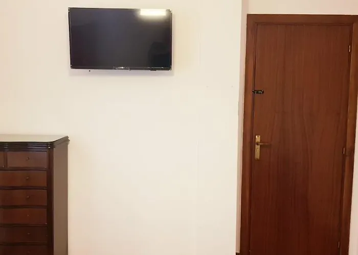 شقة 3 Bedrooms Soho Parking Included *