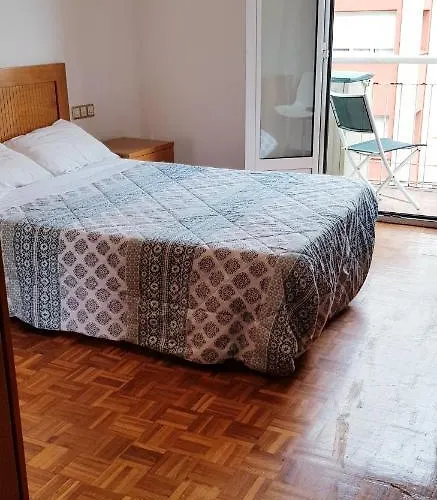 3 Bedrooms Soho Parking Included *