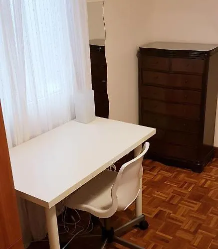 3 Bedrooms Soho Parking Included شقة